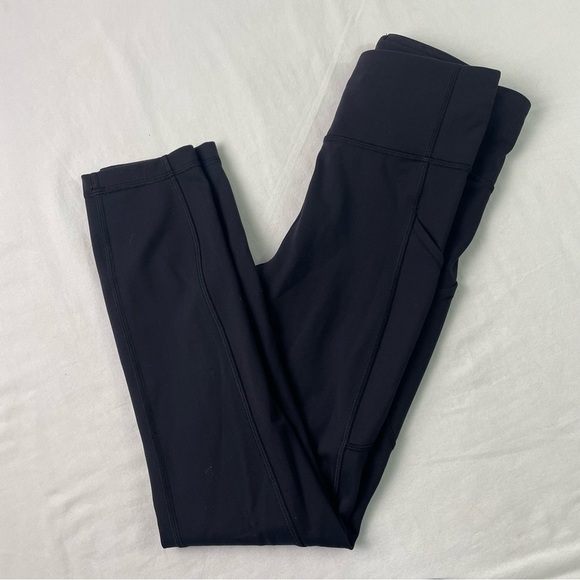 lululemon athletica Pants - Lululemon Athletica Women's Black Stretch Solid Mid Rise Cropped Legging Size 4